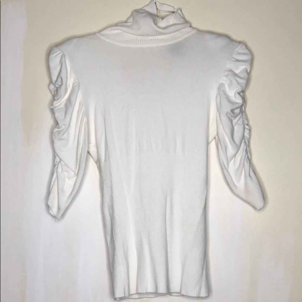 Forever 21 white mid-sleeve turtleneck